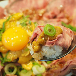 SEIJO ISHII STYLE DELI&CAFE - 150g使用！ 成城石井自家製ローストビーフ丼　ウニ ～ミョウバン不使用～