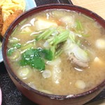 動坂食堂 - とん汁400円