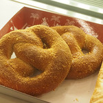 スウィートハート・カフェ - スウィートクリームチーズ・プレッツェル