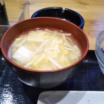 Home Dinig Hacchi - 白菜入りの味噌汁は優しいお味