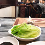 Wong Chi Kei Congee & Noodle - #家庭画報風味。お向かいは学生上がりっぽい大陸の男女四人組、お隣は韓国からのOL（死語）風のお嬢さん二人連れ。で、アタシが日本仔（やっぷんぢゃい）ま、そーゆー店です。