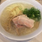 市川商店 - 期間限定 とろ豚らぁ麺  ガツ盛