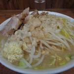 ラーメン二郎 - にんにく・あぶら・からめ