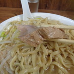 ラーメン二郎 - ちょい硬めだけど美味しい