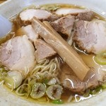 中華そば 弥太郎 - ワンタン麺　780円　+　チャーシュー　280円