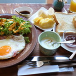 トモクラフト 028CAFE' - 洋食モーニング・ベーコンエッグver