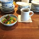 ブリコラージュ ブレッド アンド カンパニー ダイニング・カフェ - この日の本日コーヒーは、エチオピアのボカッソ。紅茶を思わせるフルーティーで飲みやすい味わい～＼(^-^)／
