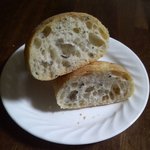 メゾンカイザー - "MAISON KAYSER"吉祥寺店byサンジェルマン「生バジルのチャパタ」のカット断面