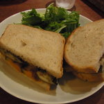 パーラー江古田 - パニーニ　季節の野菜（茄子と南瓜にバルサミコ）パンは山型食パン