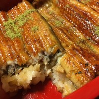 割烹 蒲焼 大沼 - ★うな重特上（5800円）★抹茶色な山椒