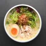 鶏白湯麺 蔭山 - 名物鶏白湯塩そば