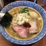 麺処ほん田 - 「濃厚豚骨魚介ラーメン」780円+味玉