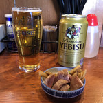 麺処ほん田 - 「エビスビール 缶350ml」350円とお通し