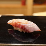 日本橋蛎殻町 すぎた - 鰹の腹（境港）