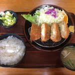 Tonsaku - ロシア風定食(引肉とんかつ)