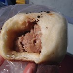 老蔡水煎包 - 豚肉まん