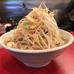 らーめん 526 - 正油ラーメン野菜からめニンニク少し