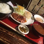 ふた村 - ご飯は普通盛だが１合くらいかな？