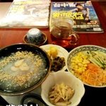 台湾式茶藝翡翠館 - スープ春雨セット