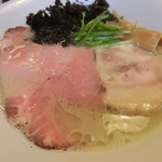 風見鶏 - 鶏白湯らーめん(塩)。750円+50円