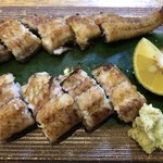 旬ものと日本酒 とみ笑 - 大井川の天然鰻