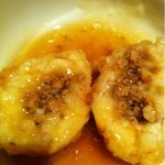 銀座 とよだ - 猪子餅の断面
      
      