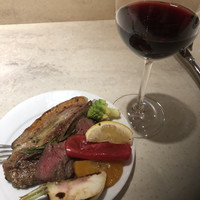 ダルマット 六本木ヒルズ店 - 羊と牛肉盛り合わせ。これはとりわけしたもの