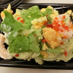 ionfu-dosutairubaidaie- - 海老とアボカドの彩りサラダ