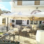 ARTE FREDDA - マルテロッタ広場にあります