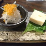 魚酔庭 - 生しらす、酒盗チーズ