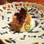 中島町倶楽部 - 甘鯛鱗揚げ、茄子のソース、ハーブの香り