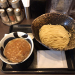 三ツ矢堂製麺 - ゆず風味つけめん 中盛り 870円
