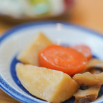 宝来家 - "煮物（にもの）"、土芋（ほど）