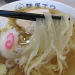 麺も旨いです。