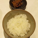 食善 大岡 - 土鍋御飯～白米（ななつぼし使用）肉味噌