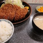 とんかつ檍 - リブロースかつ定食　2,800円