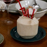 酒とタイ料理 ピッサヌローク - ココナッツジュース