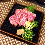 炭火焼鳥あずま - 馬刺し