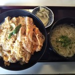 つるみ庵 - かつ丼@700