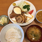 とんかつ八千代 - 幸せのワンセット。