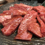 炭焼肉 石田屋。 博多中洲店 - 