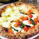マルゲリータ ＆ クワトロフォルマッジ