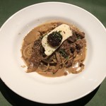 ワインレストラン ドミナス - マグロとタラのスパゲティ モリーユ茸のソース