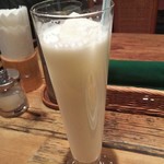 グルガオン - ラッシーは、飲み応え爽やか！