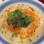 毛家麺店 - 担々麺（880円）