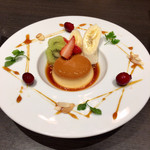 洗練された盛り付けのプリンアラモード By しゃぼんだま 銀座珈琲店 銀座数寄屋橋店 銀座 パンケーキ 食べログ