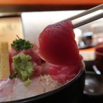 傳 - 海鮮丼1000円