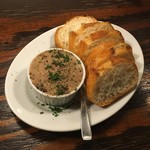 Pork shoulder rillettes (served with baguette)