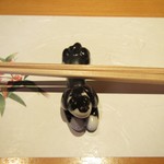 寿司栄 華やぎ - 箸置き。