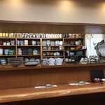 かず味家 - 店内